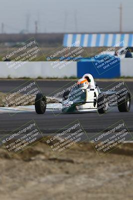 media/Mar-16-2025-CalClub SCCA (Sun) [[e72803ec8c]]/Group 3/Qualifying (Turn 1)/